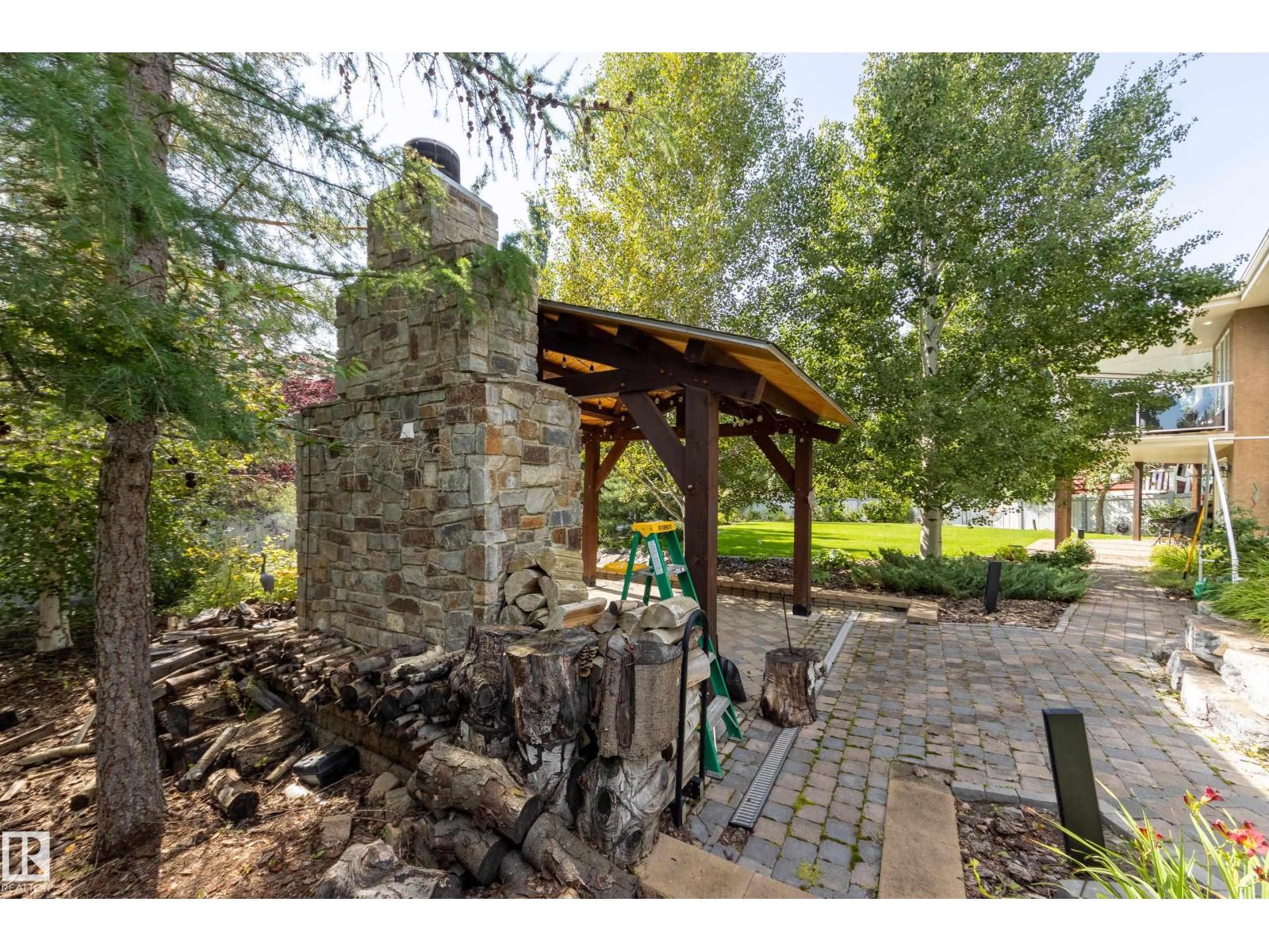 8 LAURALCREST PL - 61