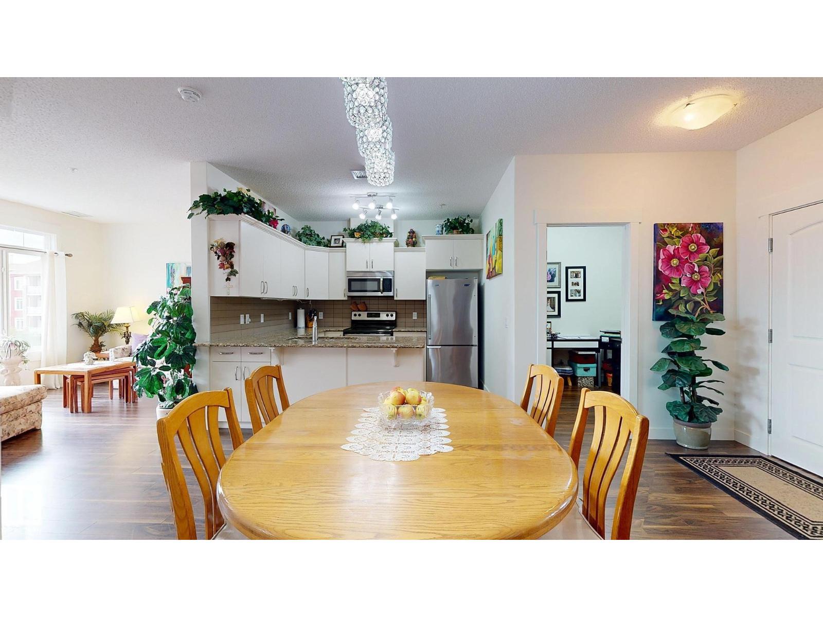 #313 511 QUEEN ST - 11