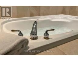 2498 - 90 Highland Drive, Oro Medonte, ON L0L2L0 Photo 31