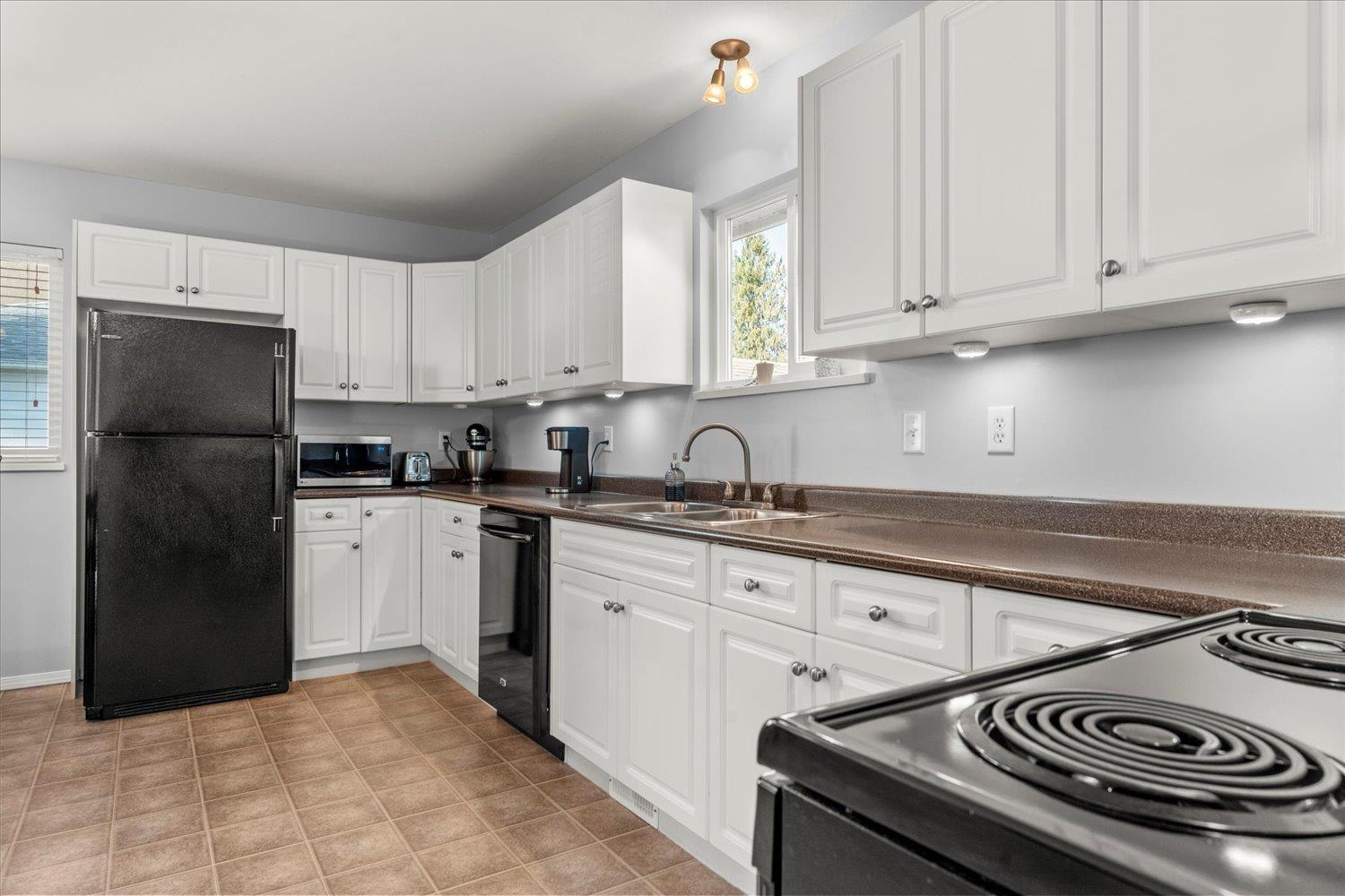 46329 STRATHCONA ROAD, Fairfield Island