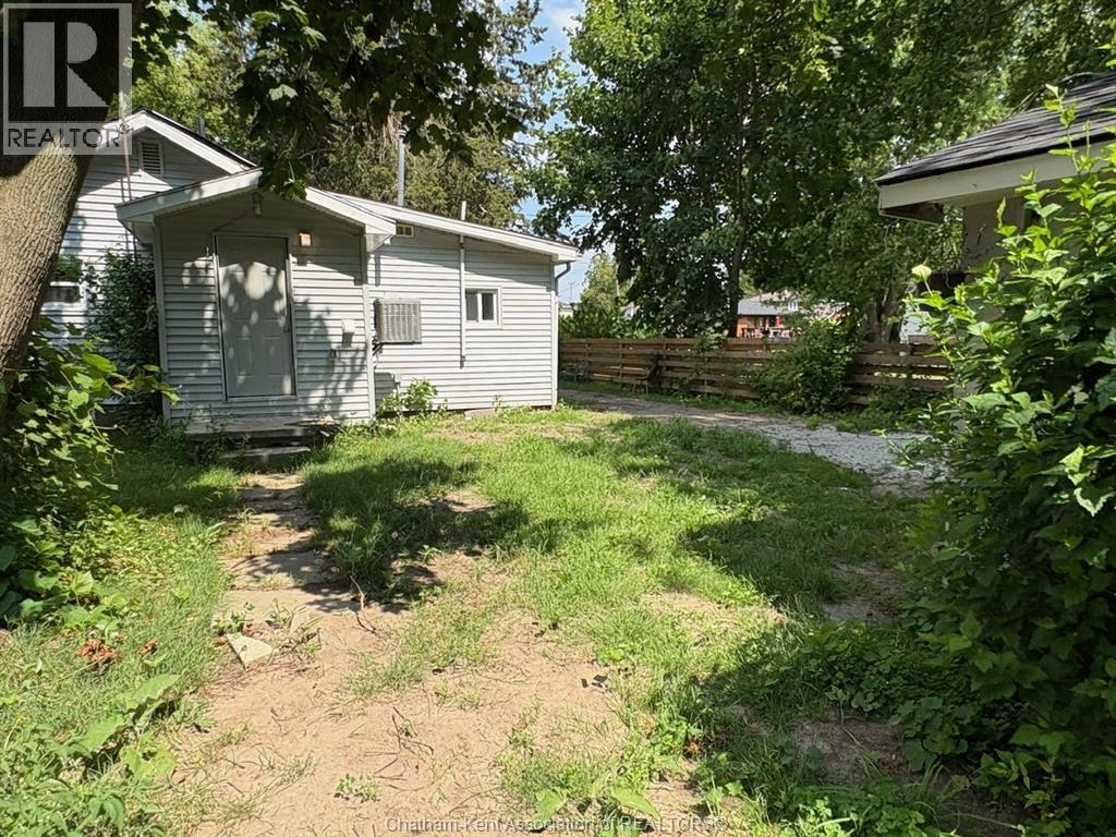 8 Siskind Court, Chatham, Ontario, N7L5A1, Chatham, Ontario — photo 5 of 5