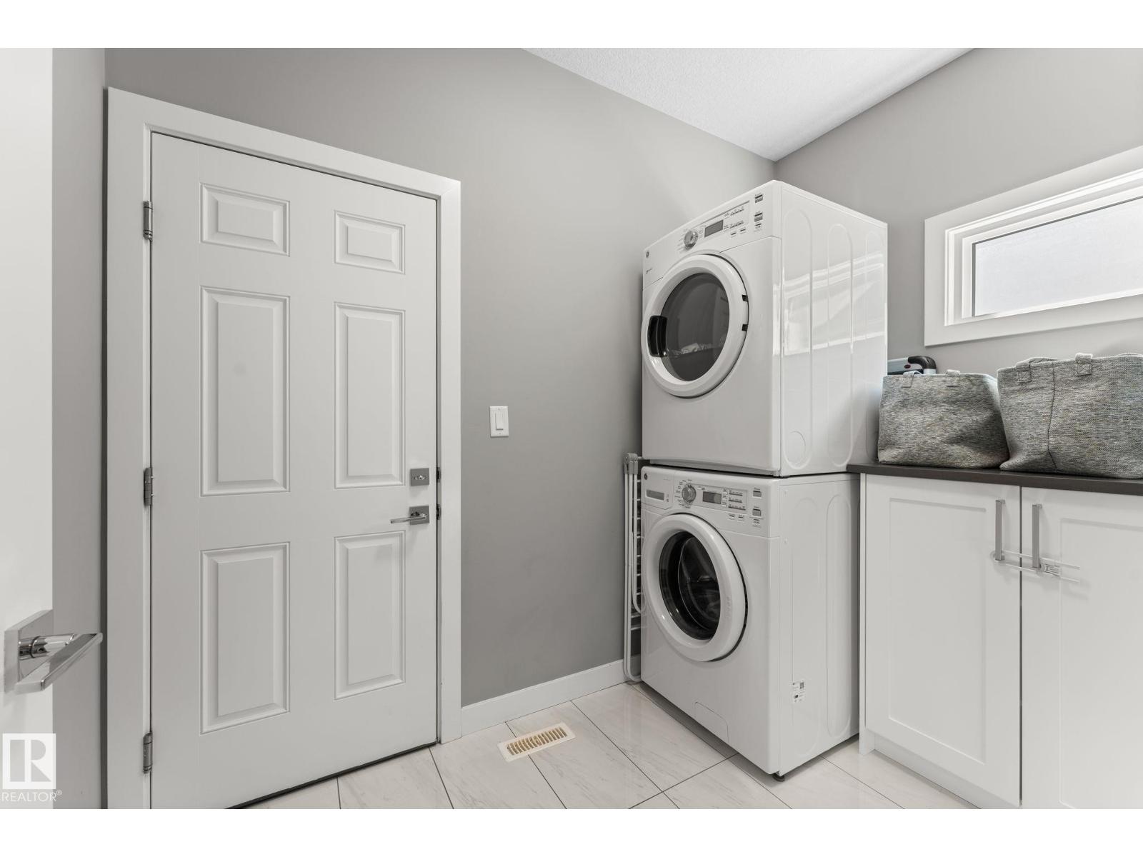 19 ORCHARD CT - 23