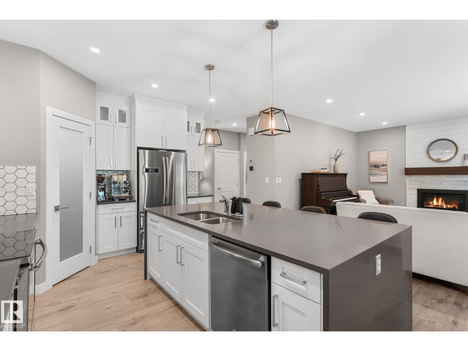 19 ORCHARD CT - 9