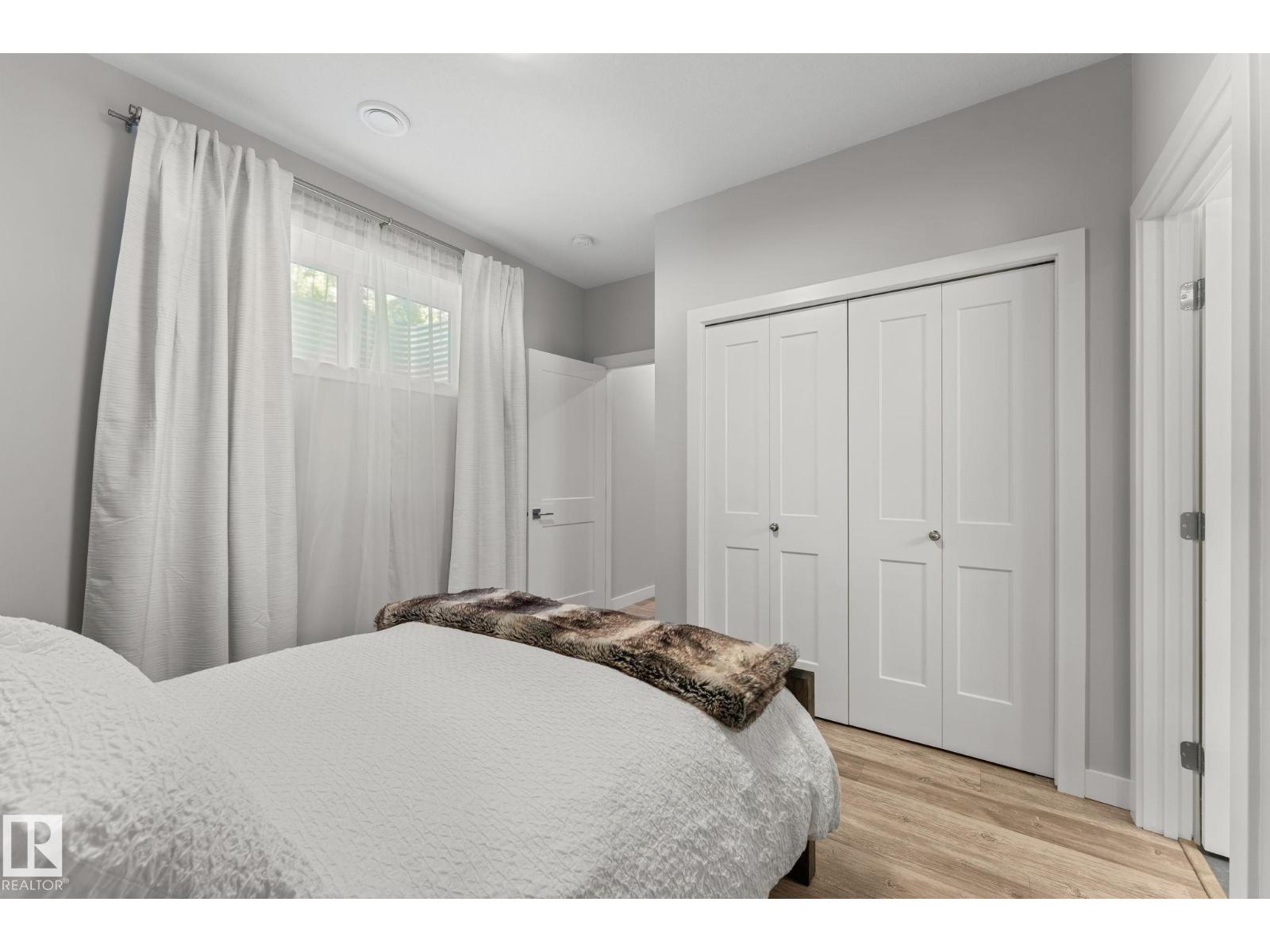 19 ORCHARD CT - 49
