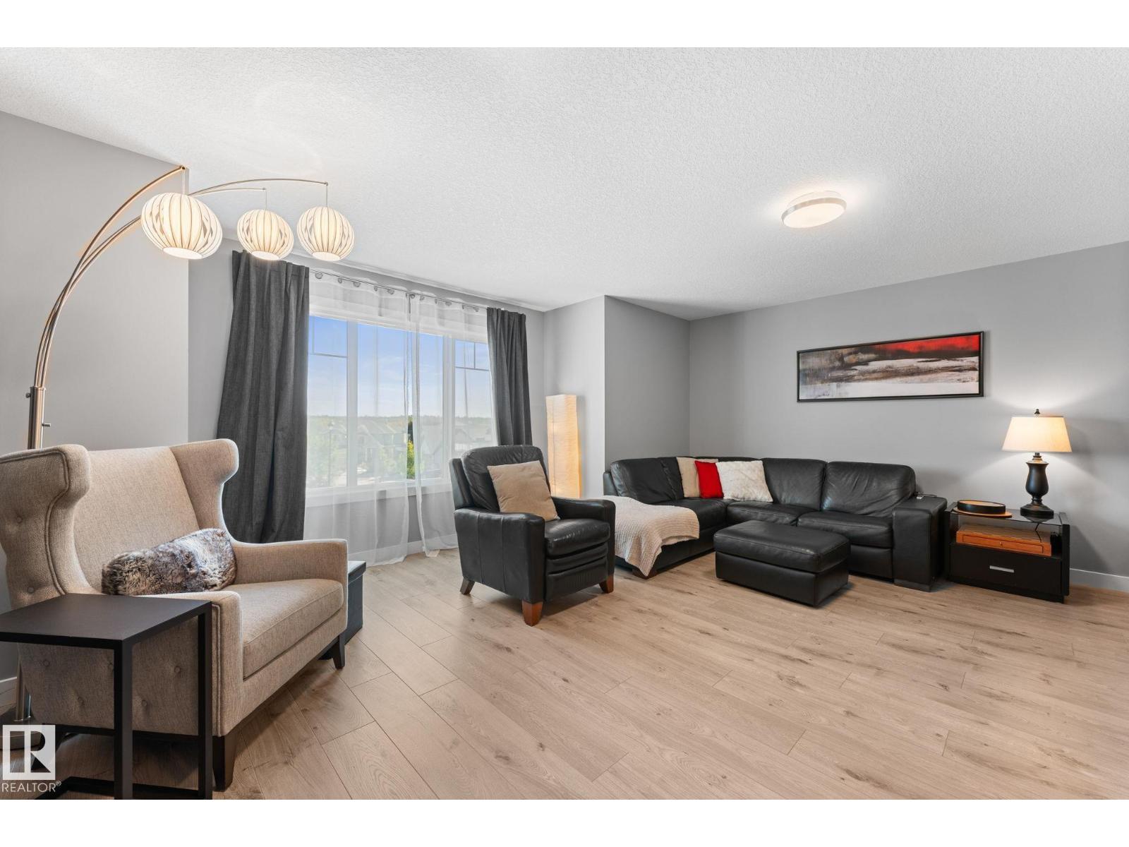 19 ORCHARD CT - 26