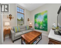 301 2580 Penrhyn St, Saanich, BC V8N1G3 Photo 20