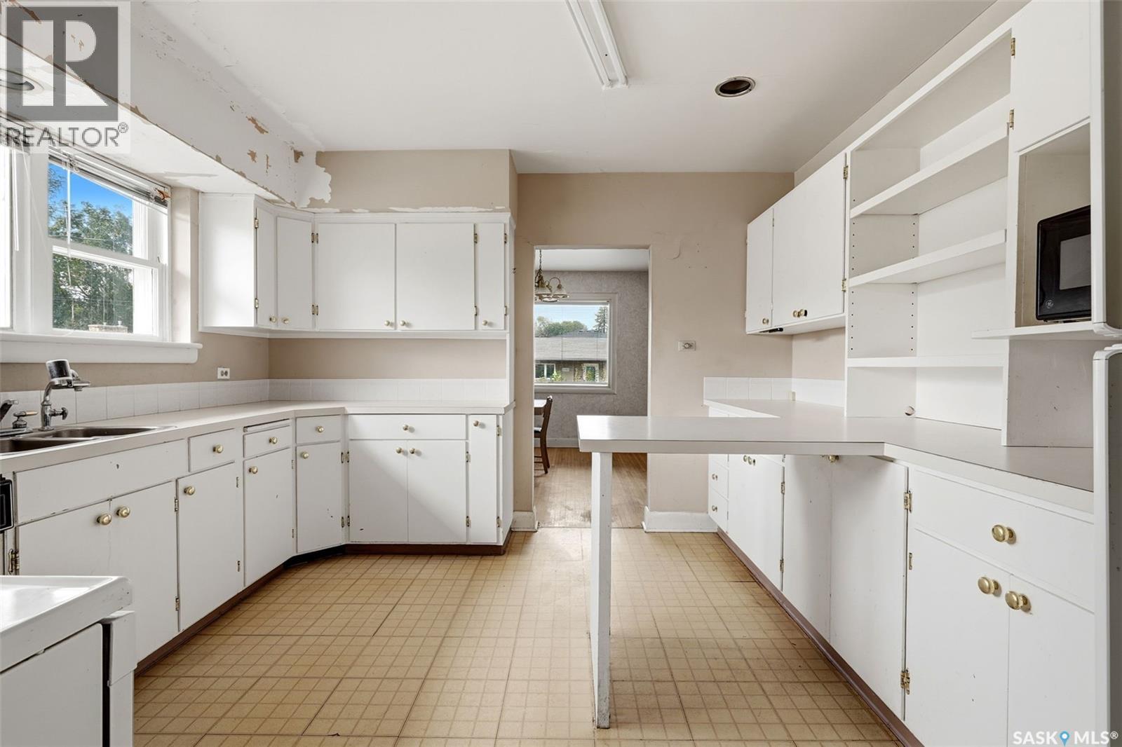 3600 Albert STREET - Image 17