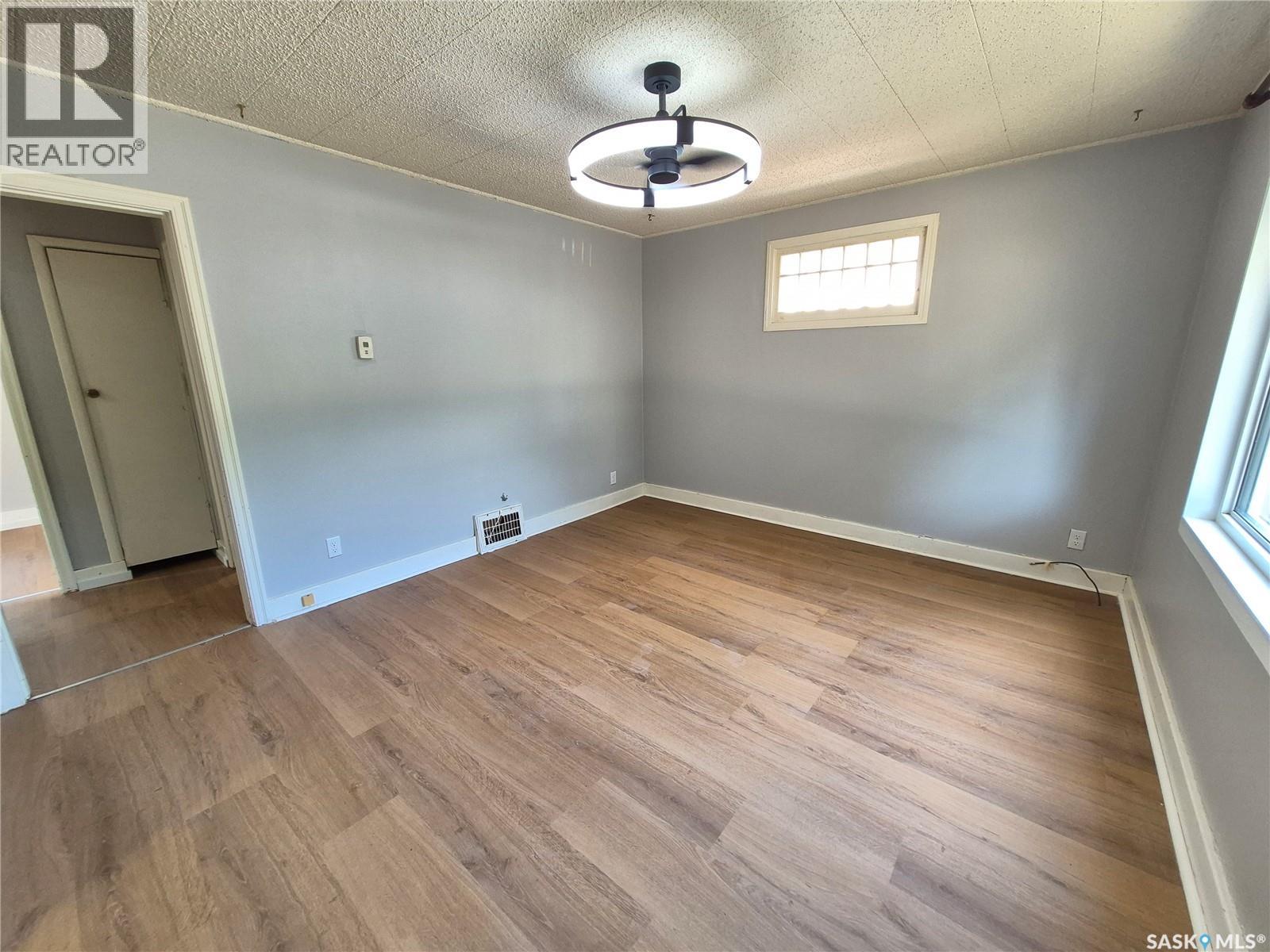111 9th STREET NE - 4