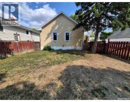 111 9th Street Ne, Weyburn, SK S4H1E8 Photo 27