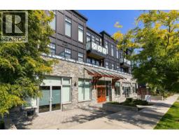301 2580 Penrhyn St, Saanich, BC V8N1G3 Photo 54