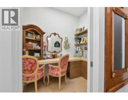 301 2580 Penrhyn St, Saanich, BC V8N1G3 Photo 25