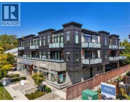301 2580 Penrhyn St, Saanich, BC V8N1G3 Photo 38