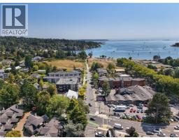 301 2580 Penrhyn St, Saanich, BC V8N1G3 Photo 37