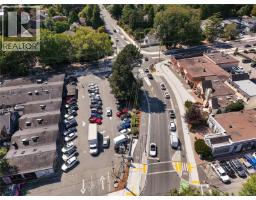 301 2580 Penrhyn St, Saanich, BC V8N1G3 Photo 42