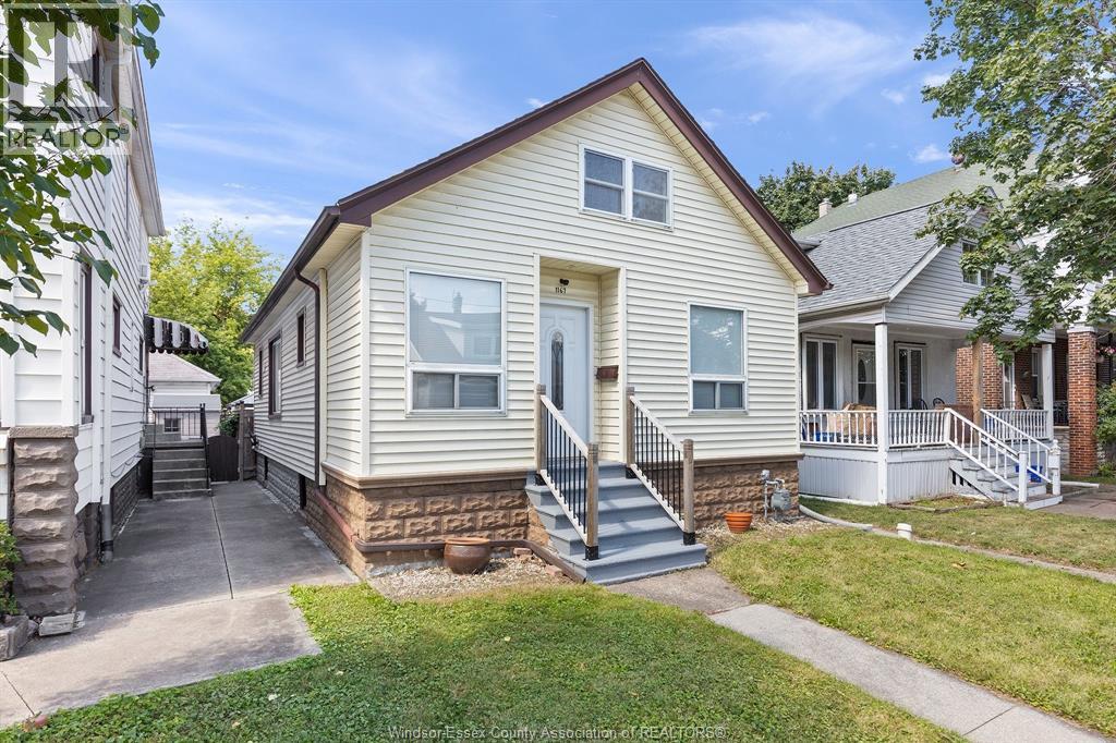 1167 PIERRE AVENUE - 2