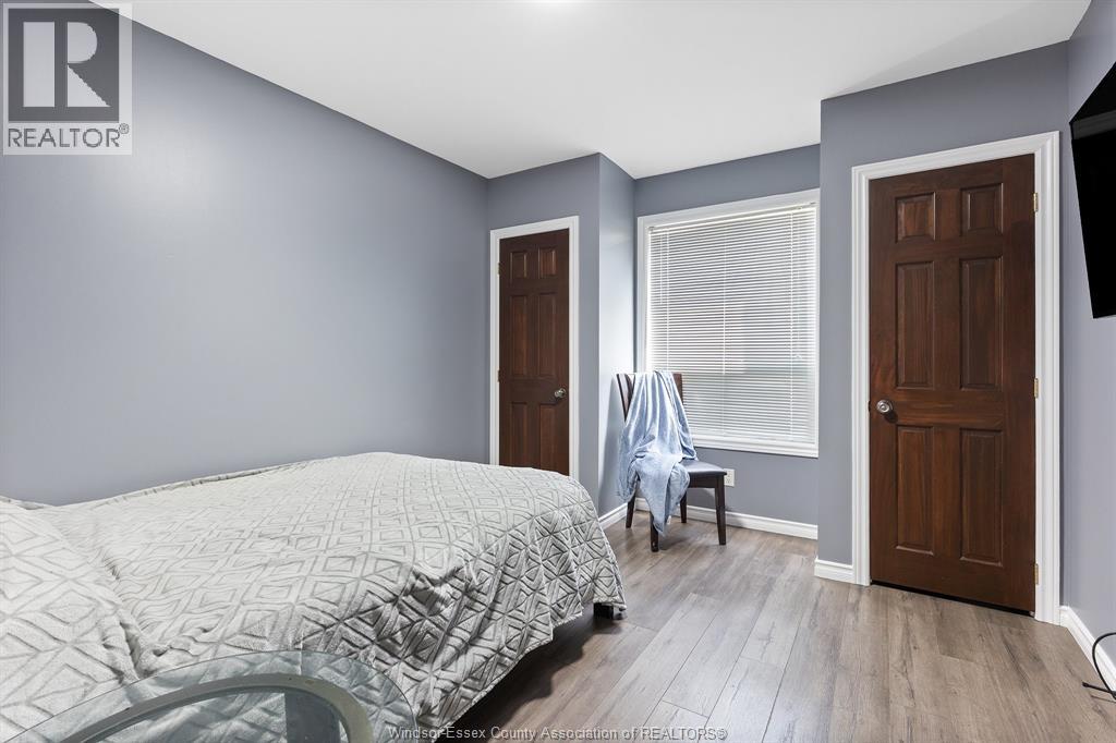 1167 PIERRE AVENUE - 8