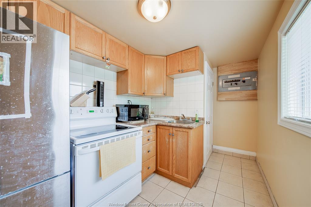 989 WINDSOR AVENUE - 11