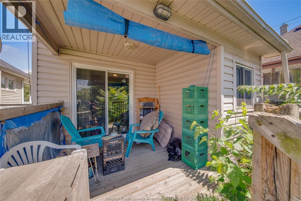 989 WINDSOR AVENUE - 18