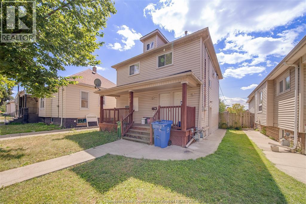 989 WINDSOR AVENUE - 24