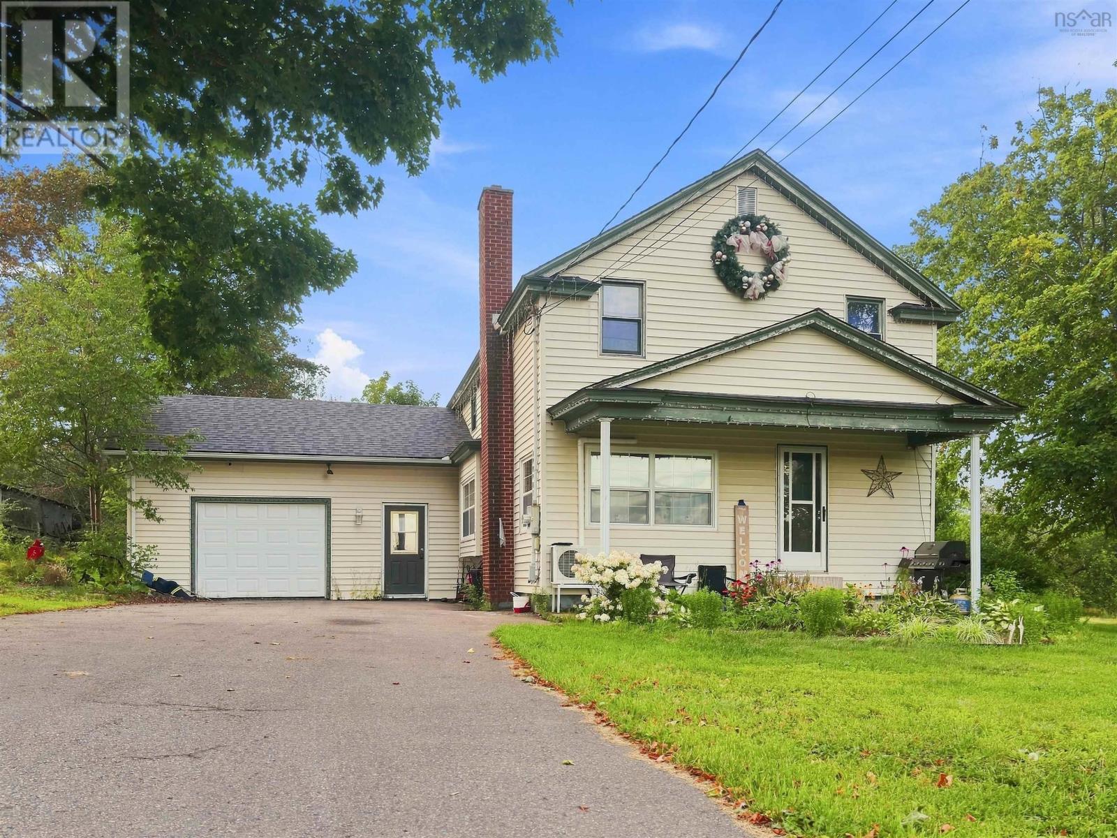 61 Jenks Avenue