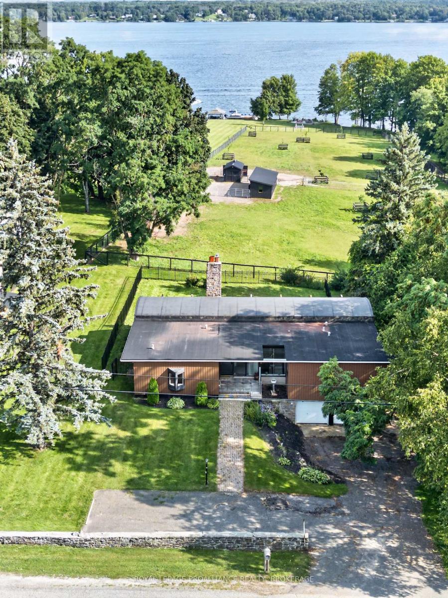 1103 COUNTY ROAD 2