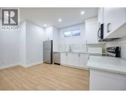 2008 26a Street Sw, Calgary, AB T3E2C1 Photo 33