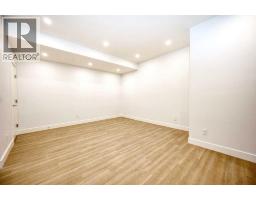 2008 26a Street Sw, Calgary, AB T3E2C1 Photo 35