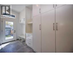 2pc Bathroom - 2008 26a Street Sw, Calgary, AB T3E2C1 Photo 16