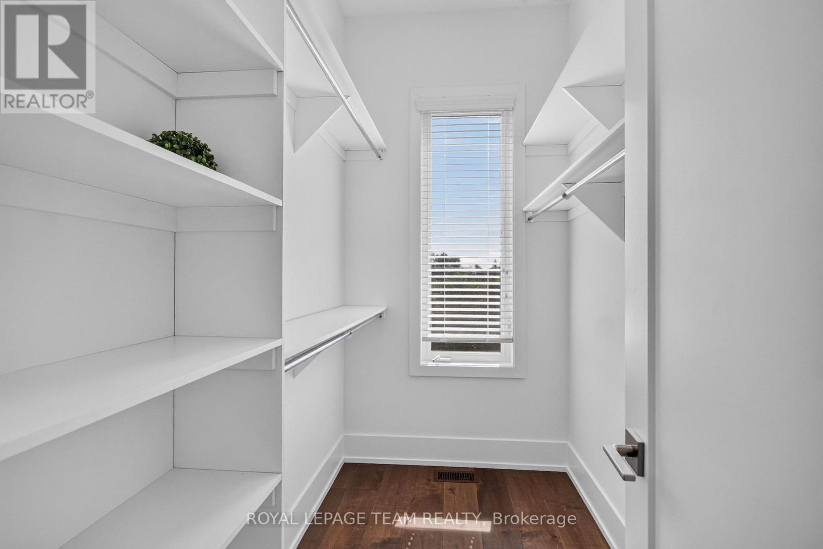 4050 PERENNIAL WAY - Image 23