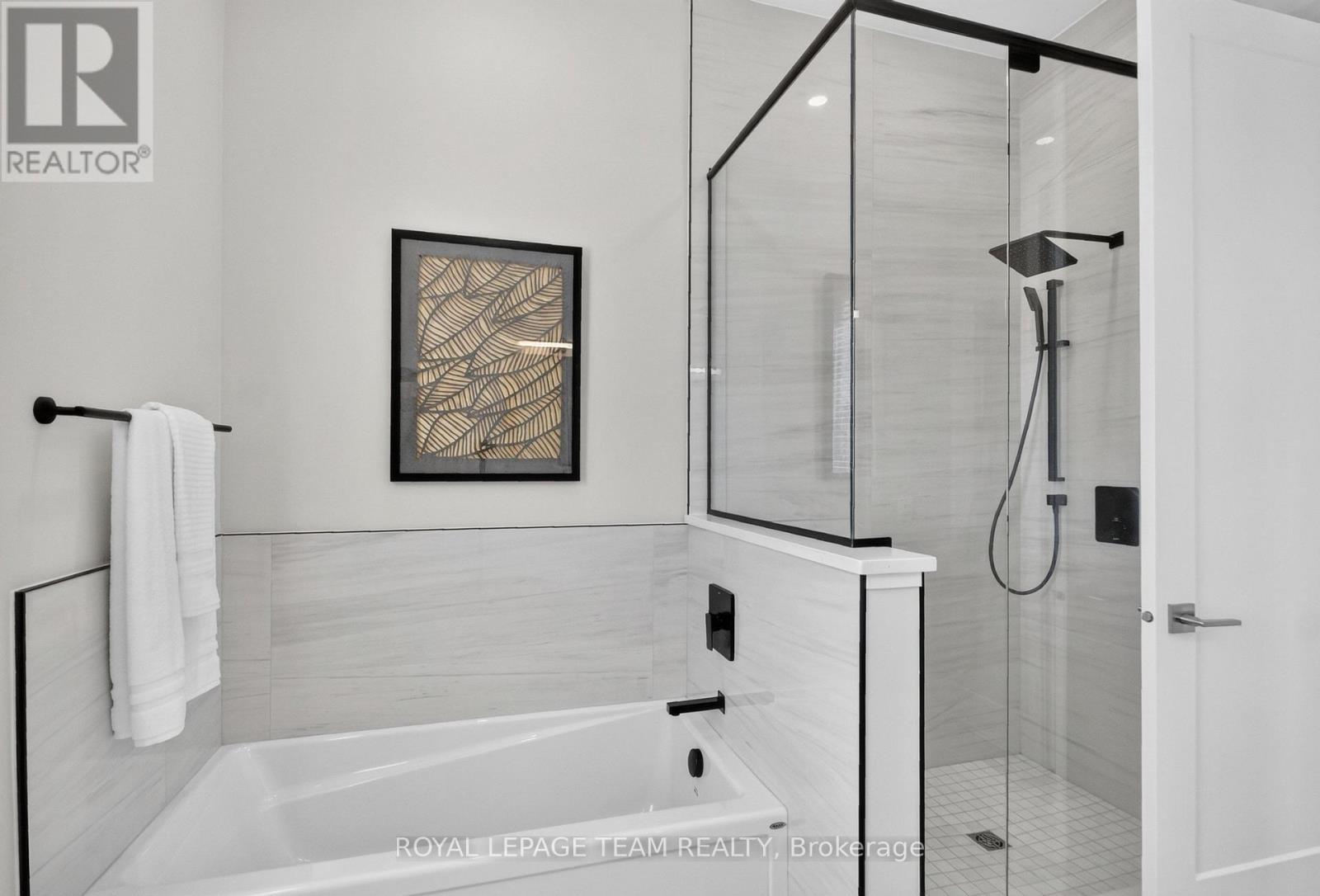 4050 PERENNIAL WAY - Image 25