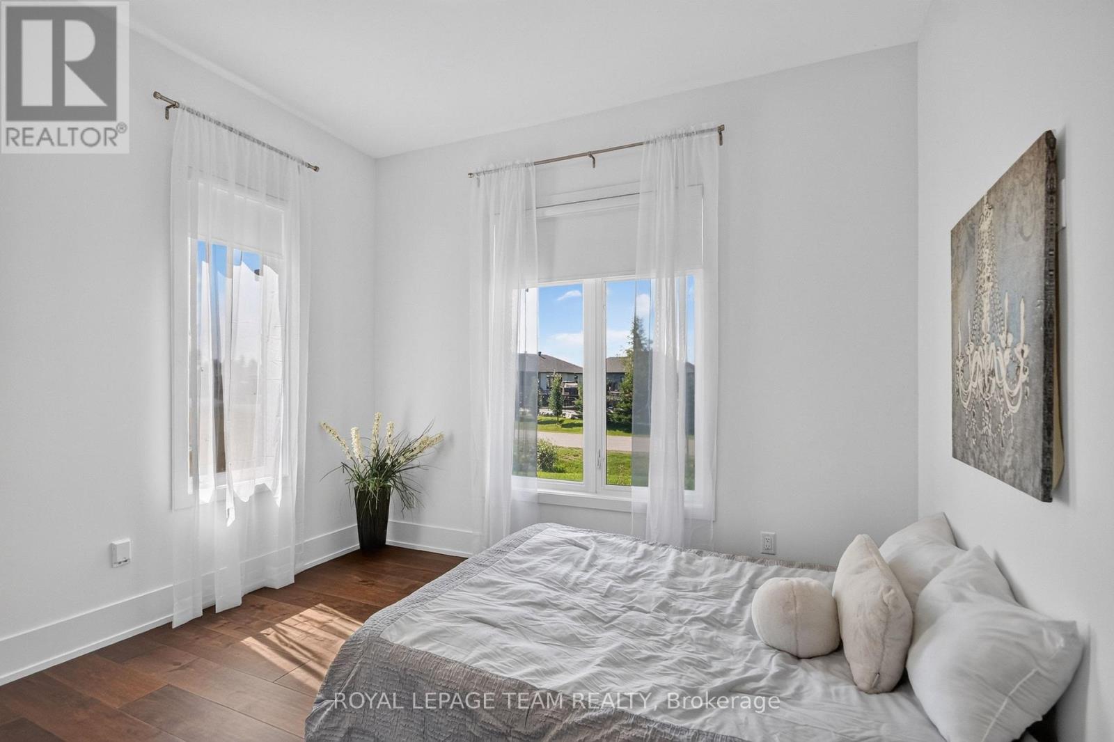 4050 PERENNIAL WAY - Image 26