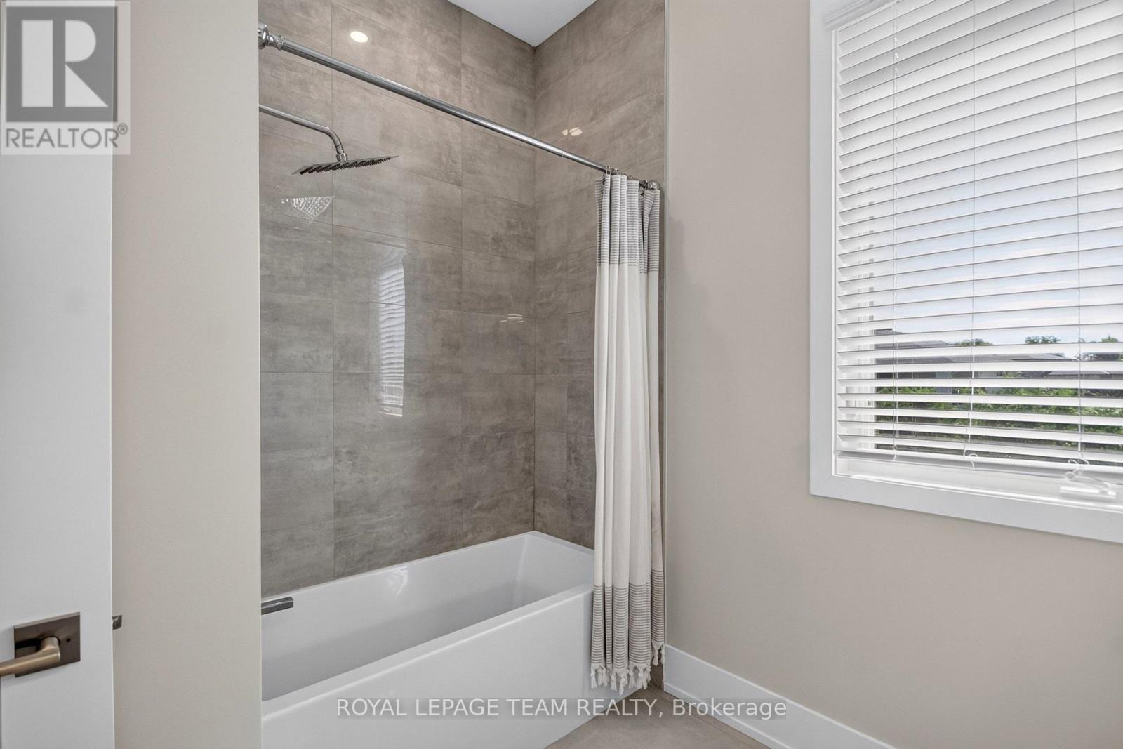 4050 PERENNIAL WAY - Image 30