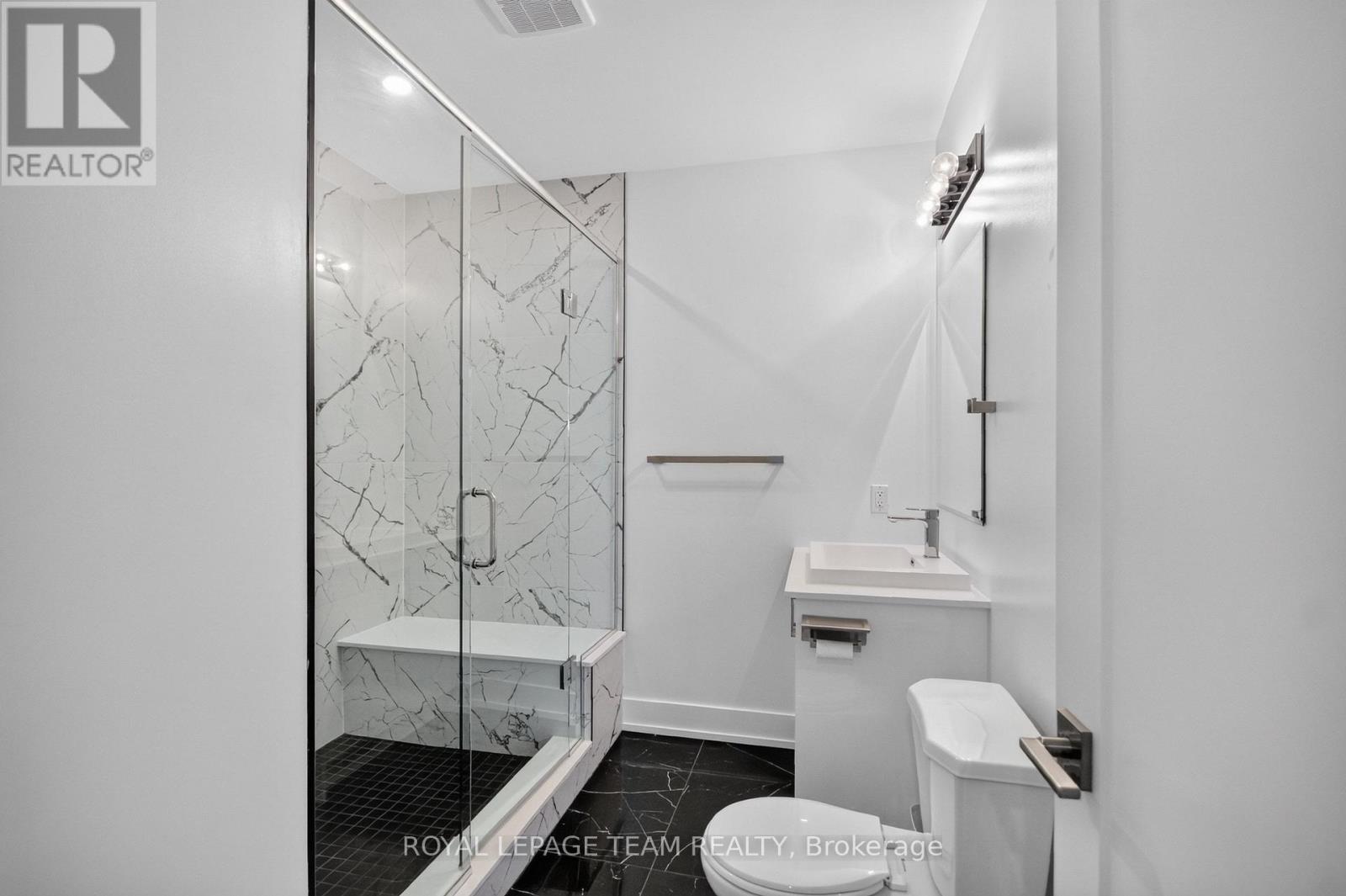 4050 PERENNIAL WAY - Image 36