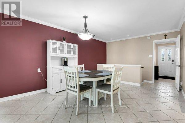 401 PHOENIX CRESCENT - 10