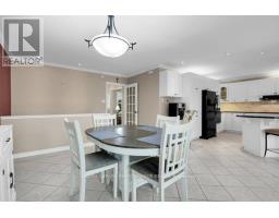 Family room - 401 Phoenix Crescent, Ottawa, ON K1E1V6 Photo 11