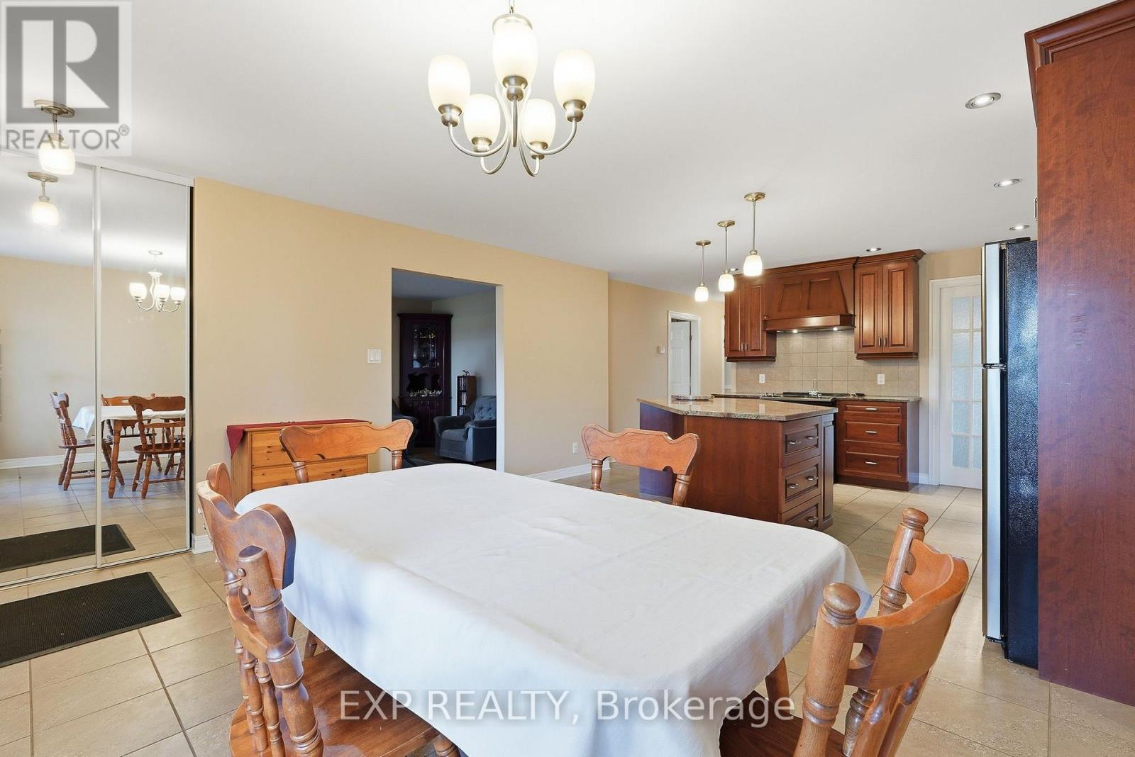 2465 WOODS STREET - Image 10