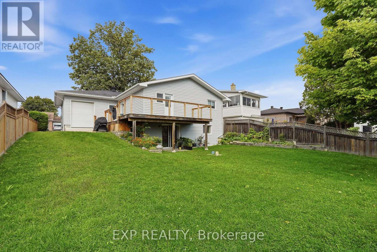 2465 WOODS STREET - Image 37
