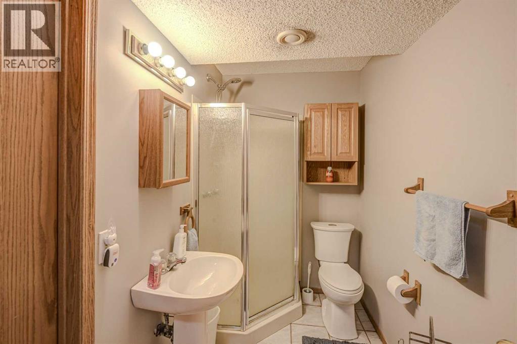 124 Del Ray Close NE - 24