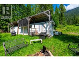 7455 19 Mile Road, Revelstoke, BC V0E2S0 Photo 13