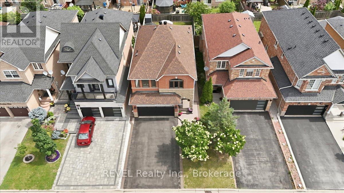 4819 BLOOMBURG DRIVE - Image 35