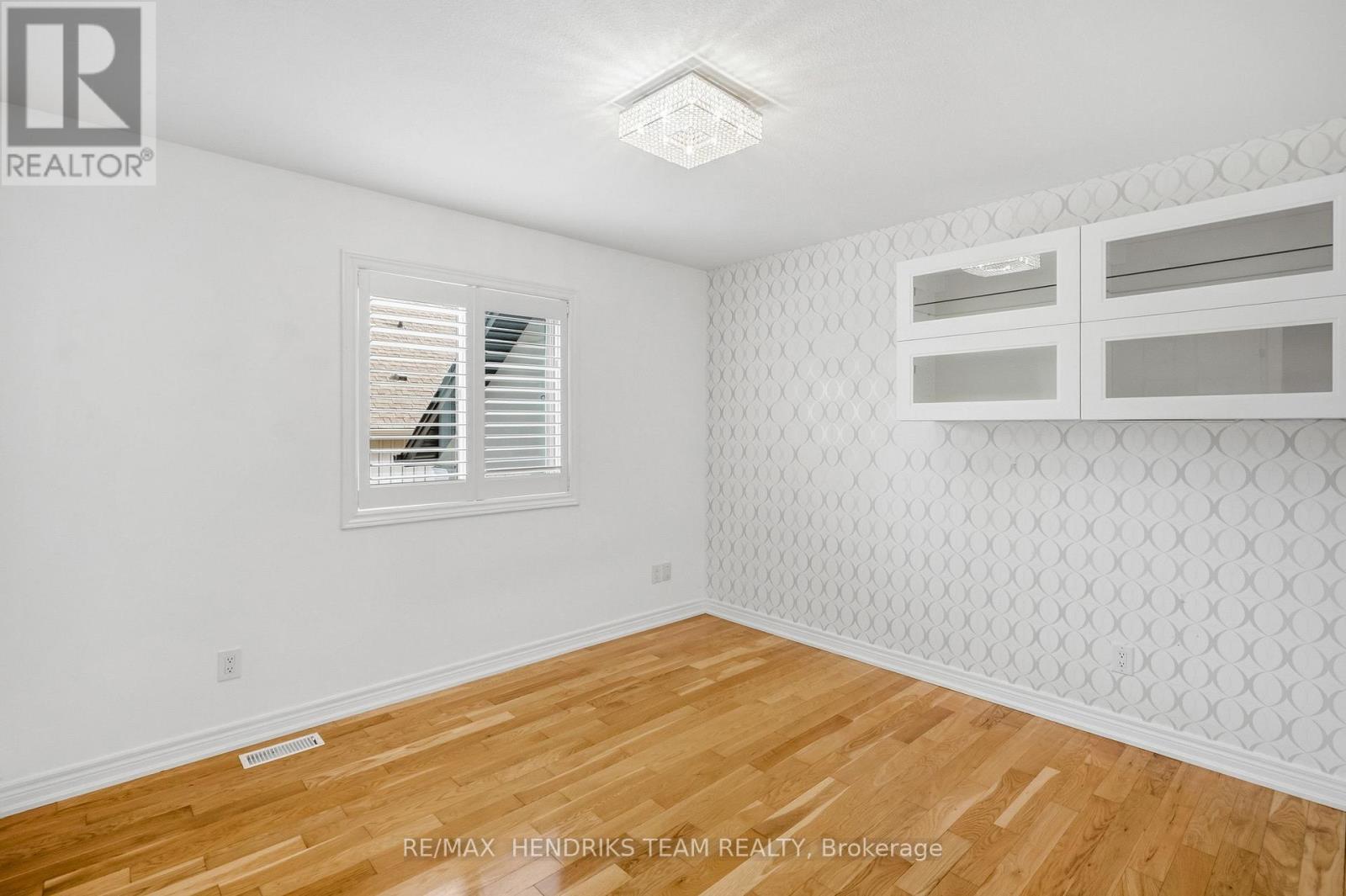 17 FIRST STREET LOUTH - 15