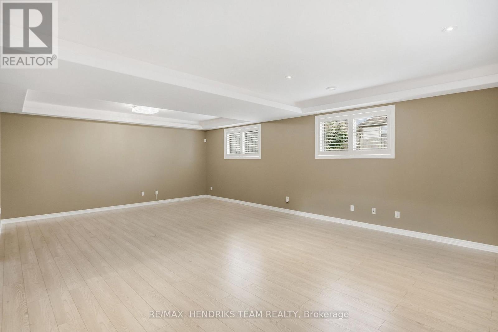 17 FIRST STREET LOUTH - 16