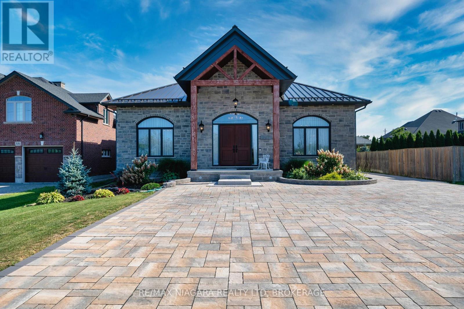 327 QUEENSTON ROAD - 1
