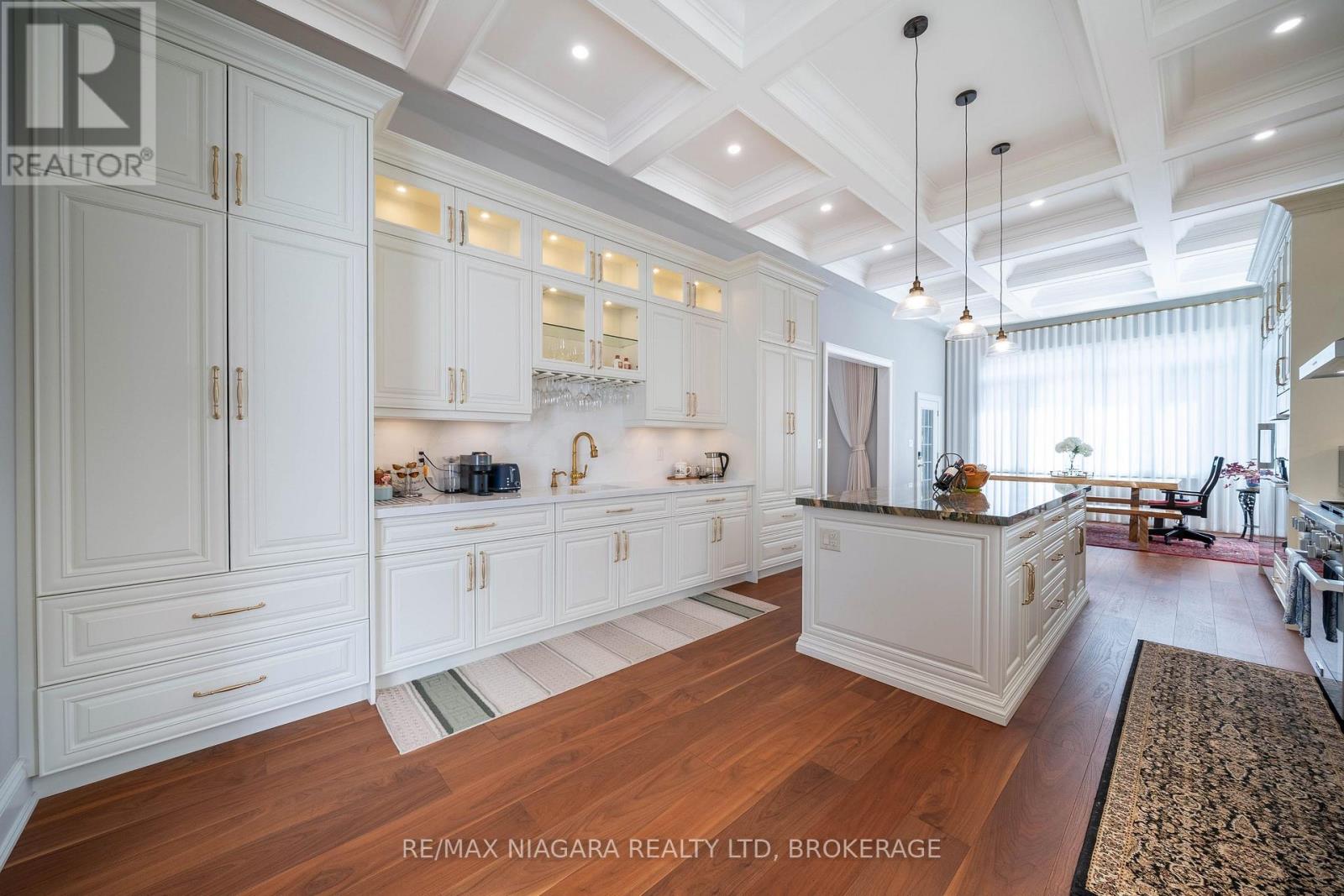 327 QUEENSTON ROAD - 18