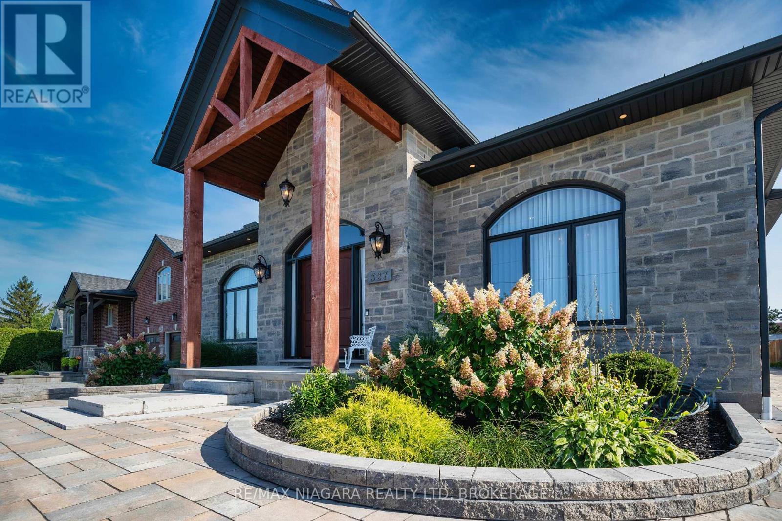 327 QUEENSTON ROAD - 2