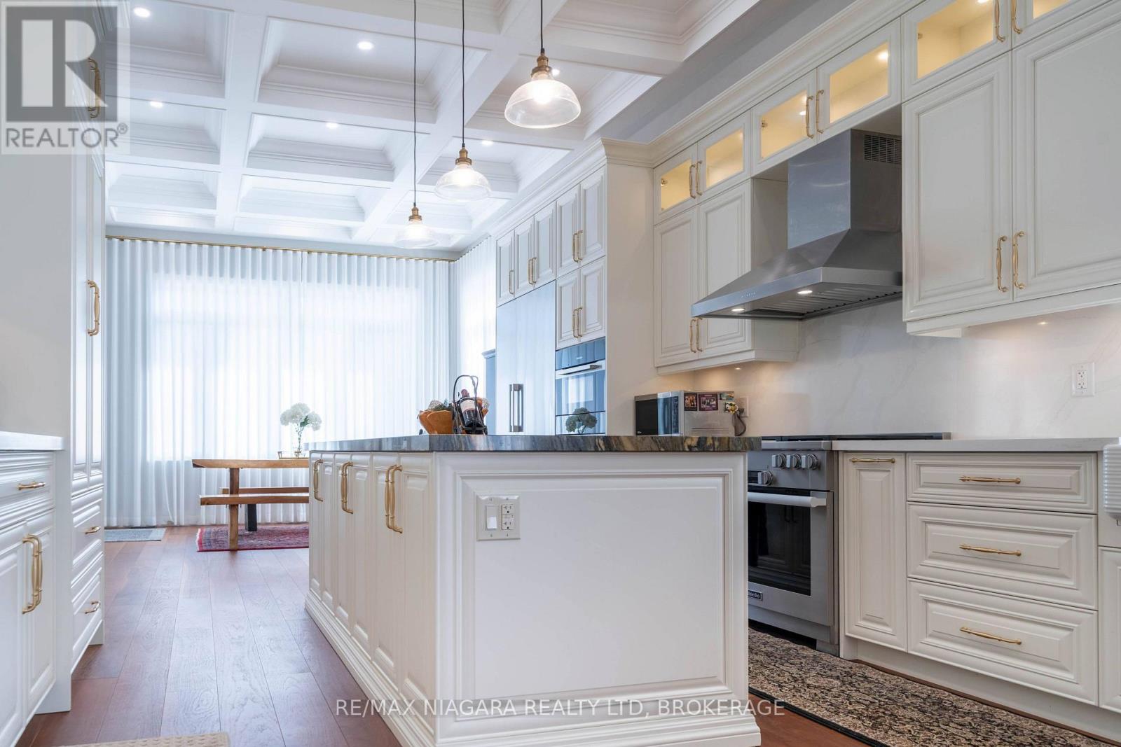 327 QUEENSTON ROAD - 23