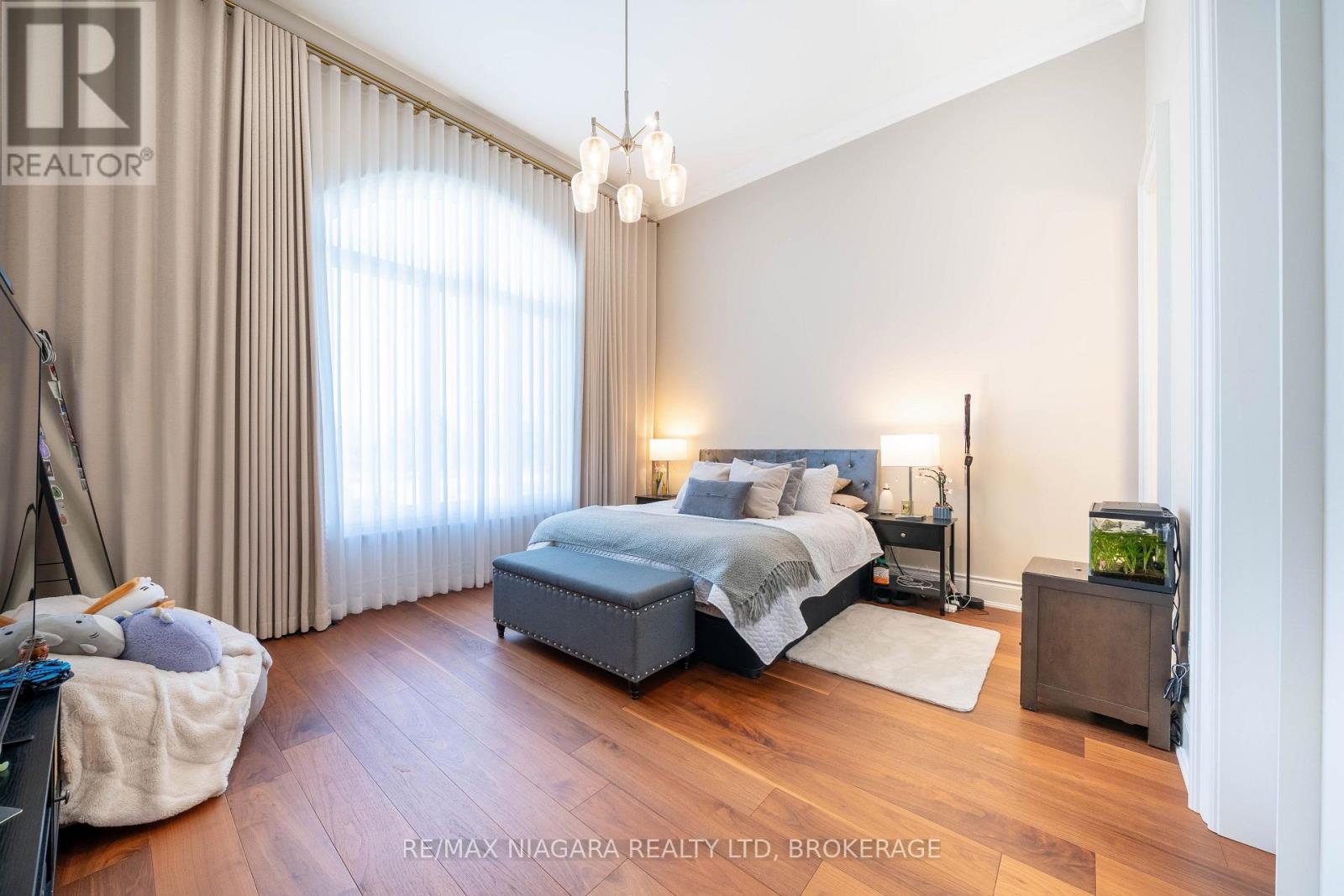 327 QUEENSTON ROAD - Image 28