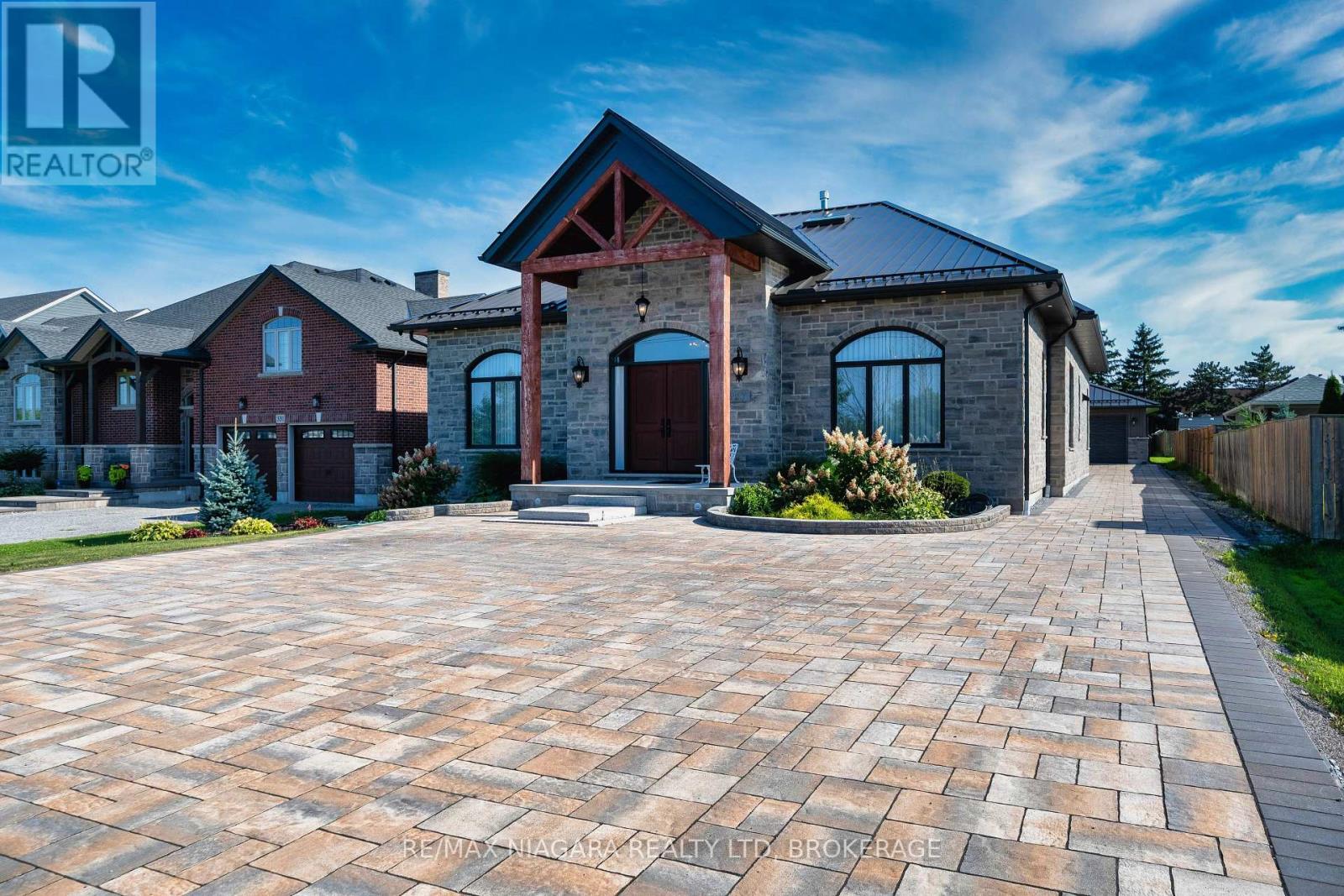 327 QUEENSTON ROAD - Image 3