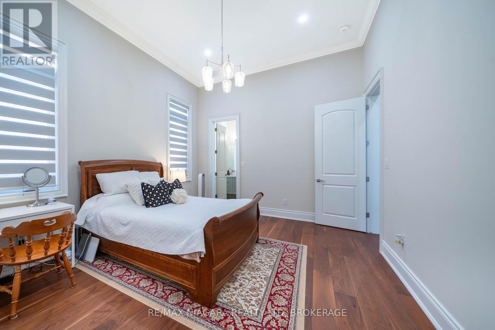 327 QUEENSTON ROAD - 34