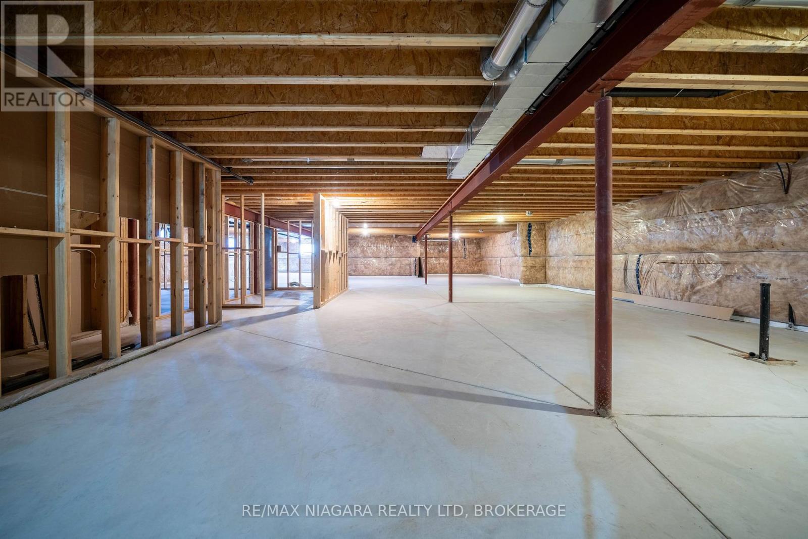 327 QUEENSTON ROAD - Image 44